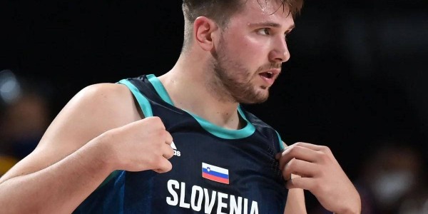 东契奇中文欢迎杨瀚森进入NBA 称会给他手机号