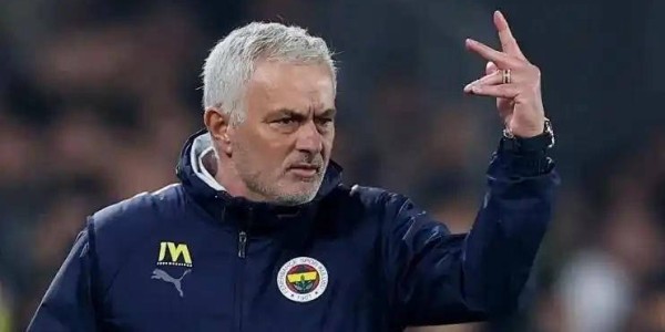 欧冠资格赛惊现大黑马！连胜6场晋级仅差一步，身价远低于中超球队