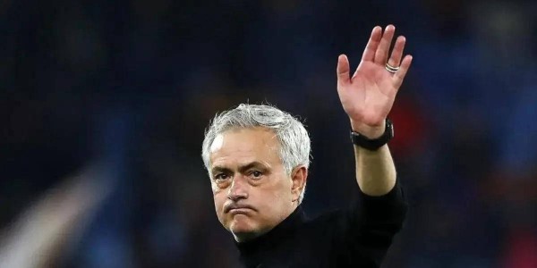 把自己活成了穆里尼奥！曼城宜尽早与瓜迪奥拉分手