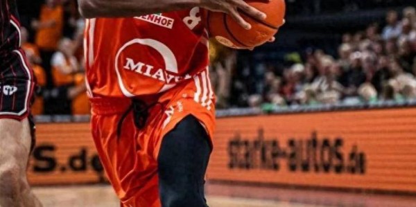 德甲得分王加盟，辽篮苦主强势来袭，丁伟撸袖全力备战