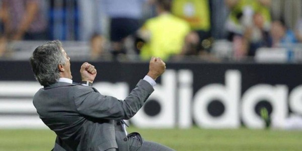 穆里尼奥批评维尼修斯庆祝动作，质疑其不如传奇球星却忽视自己历史挑衅，言行不一引发舆论质疑