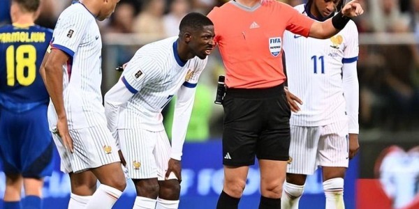 榜首不稳！登贝莱杜埃伤停6周，大巴黎攻防受挫，卫冕堪忧