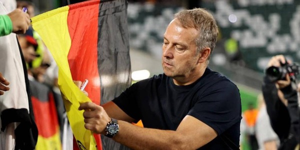 巴萨欲签下邓弗里斯！国际米兰欧冠淘汰赛中的关键人物